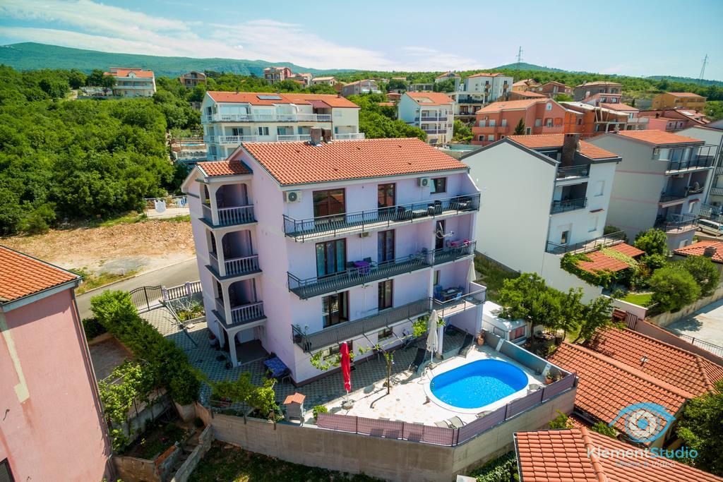 Apartments Villa Lili Crikvenica Exterior foto