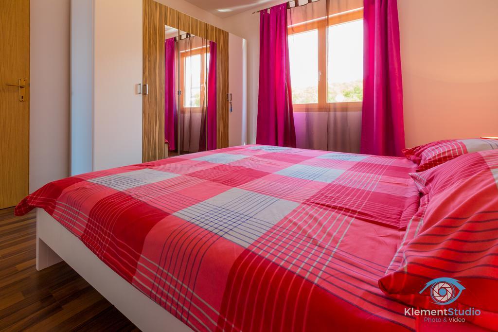 Apartments Villa Lili Crikvenica Exterior foto