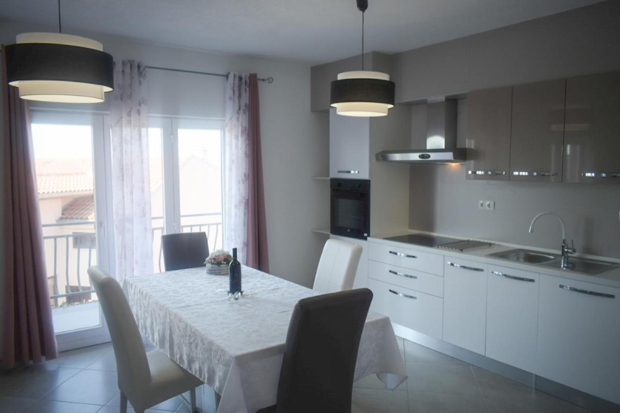 Apartments Villa Lili Crikvenica Exterior foto