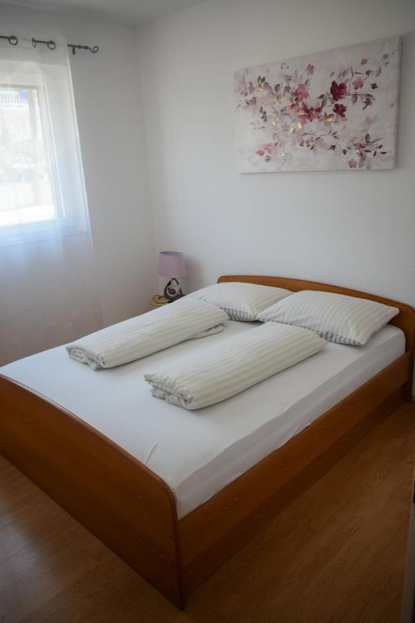 Apartments Villa Lili Crikvenica Exterior foto