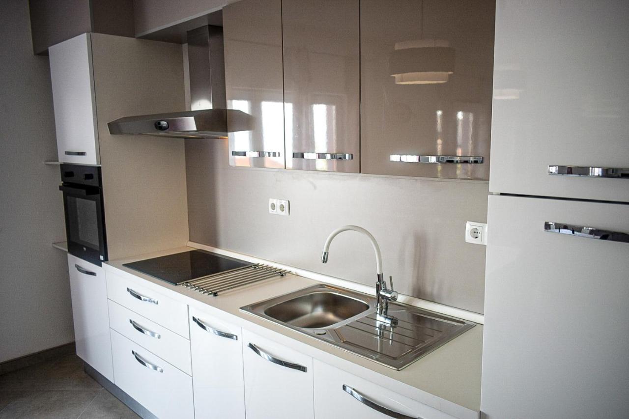 Apartments Villa Lili Crikvenica Exterior foto